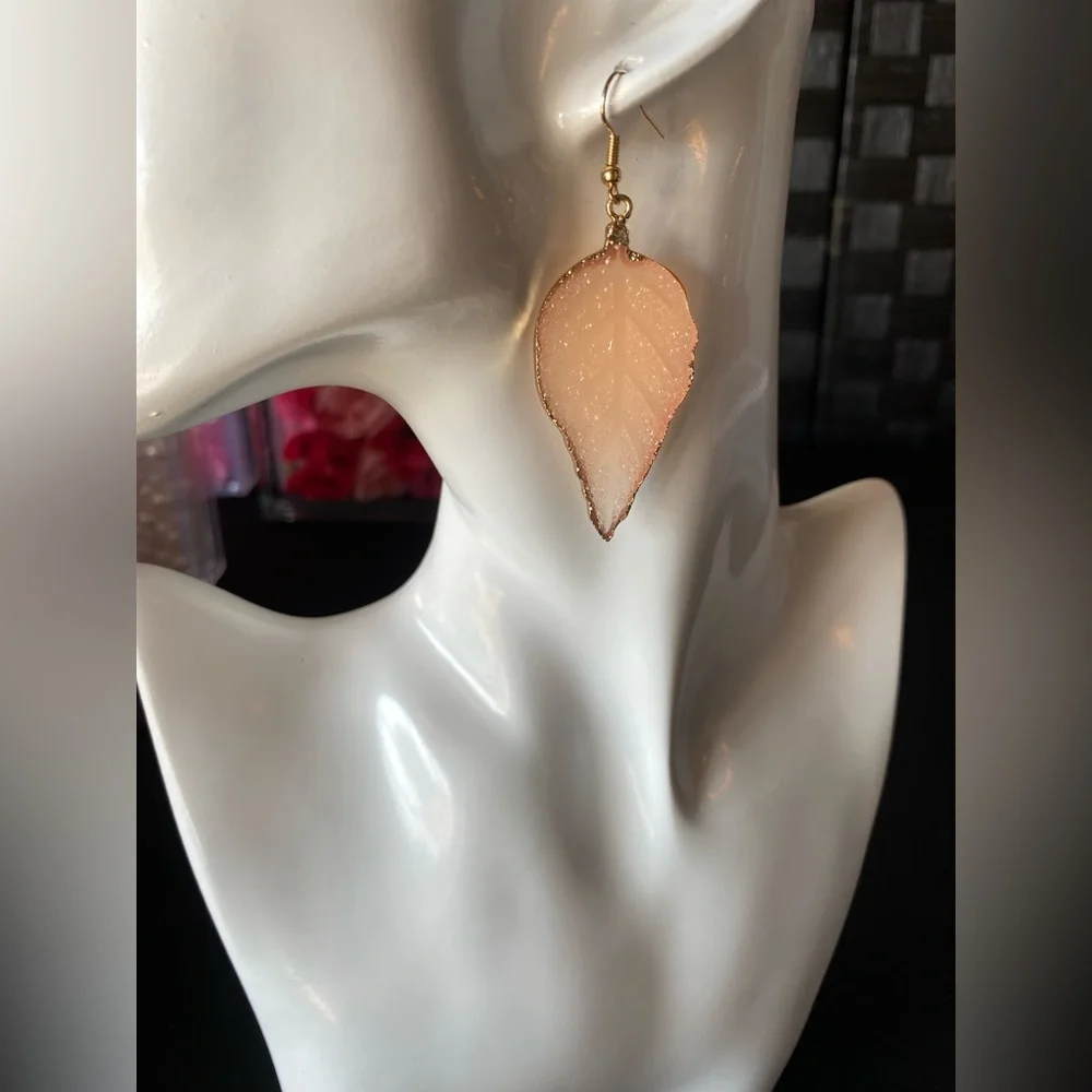 Elle Peach & Gold Leaf Dangle Earrings